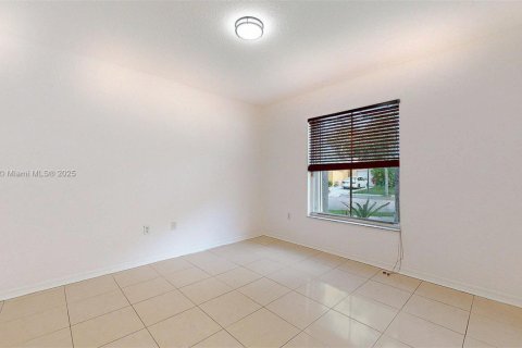 Casa en venta en Homestead, Florida, 3 dormitorios, 138.8 m2 № 1883822 - foto 18