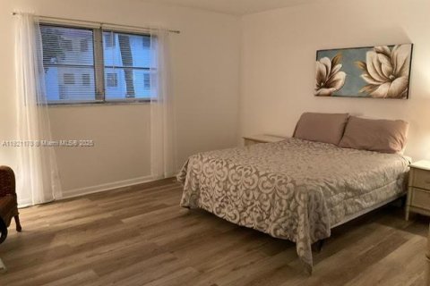 Condominio en venta en Lauderhill, Florida, 1 dormitorio, 86.21 m2 № 1975586 - foto 7
