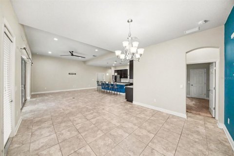 Villa ou maison à vendre à Wesley Chapel, Floride: 4 chambres, 236.34 m2 № 2266933 - photo 9