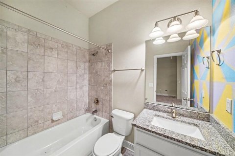 Villa ou maison à vendre à Wesley Chapel, Floride: 4 chambres, 236.34 m2 № 2266933 - photo 25