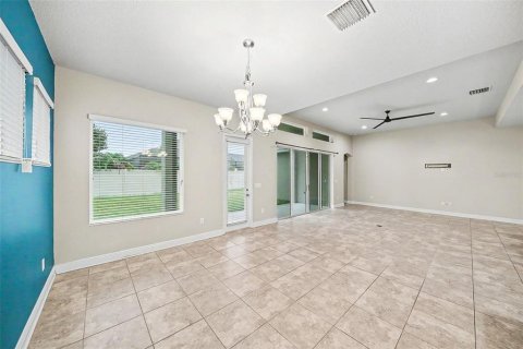 Villa ou maison à vendre à Wesley Chapel, Floride: 4 chambres, 236.34 m2 № 2266933 - photo 8