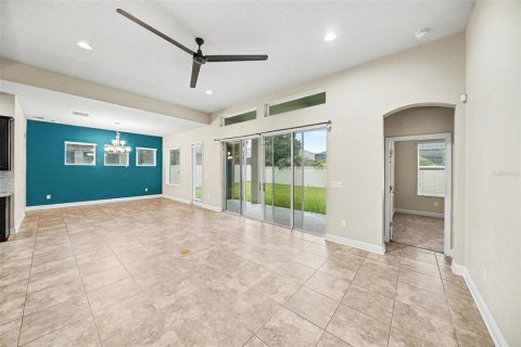 Villa ou maison à vendre à Wesley Chapel, Floride: 4 chambres, 236.34 m2 № 2266933 - photo 10
