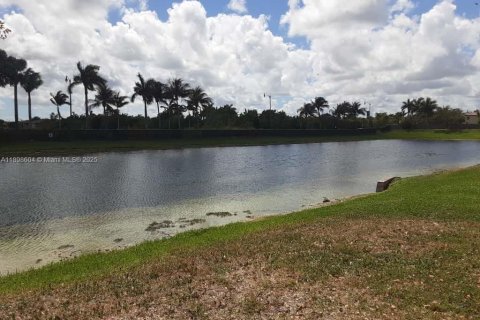 Casa en venta en Homestead, Florida, 5 dormitorios, 192.31 m2 № 1952583 - foto 10