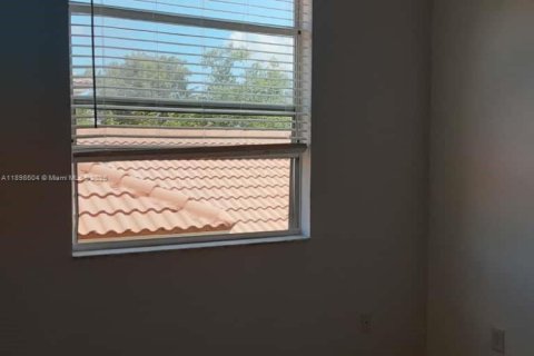 Casa en venta en Homestead, Florida, 5 dormitorios, 192.31 m2 № 1952583 - foto 20