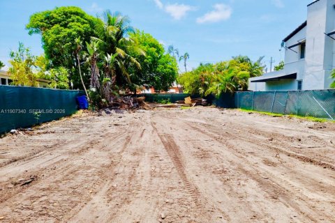 Land in Surfside, Florida № 1963870 - photo 4