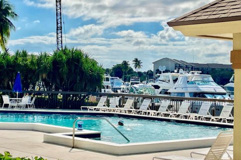 Condominio en alquiler en Jupiter, Florida, 2 dormitorios, 128.67 m2 № 992026 - foto 1