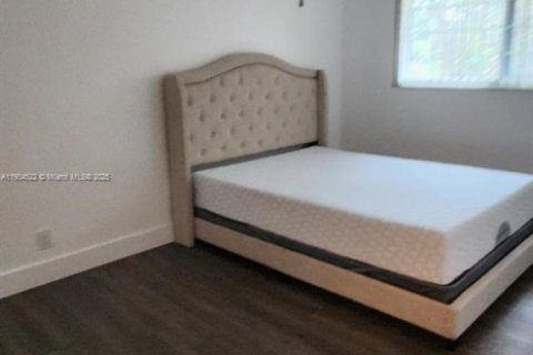 Condominio en alquiler en Davie, Florida, 3 dormitorios, 155.15 m2 № 1954920 - foto 8