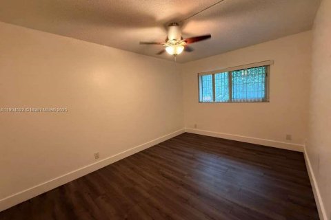 Condominio en alquiler en Davie, Florida, 3 dormitorios, 155.15 m2 № 1954920 - foto 22