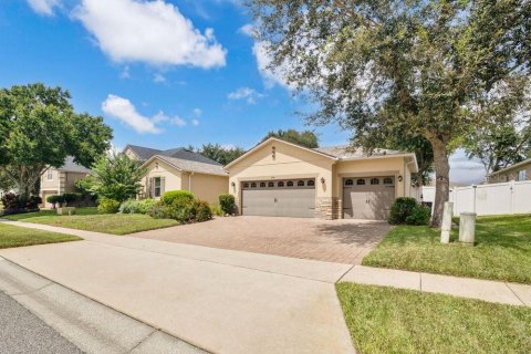 Casa en venta en Apopka, Florida, 3 dormitorios, 209.59 m2 № 1919511 - foto 1