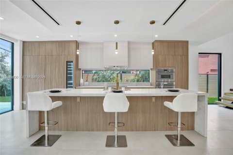 Villa ou maison à louer à Fort Lauderdale, Floride: 5 chambres, 324.79 m2 № 2243364 - photo 24