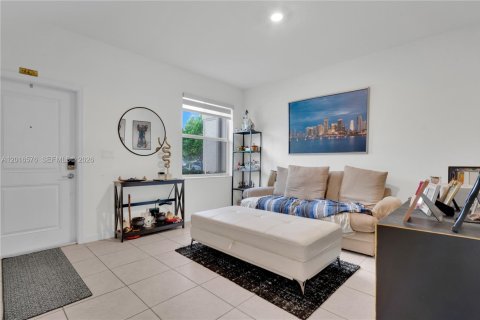 Купить таунхаус в Хомстед, Флорида 3 спальни, 129.41м2, № 2155133 - фото 3