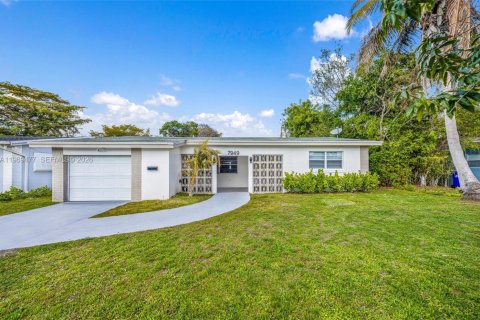 Casa en Miramar, Florida 3 dormitorios, 141.58 m2 № 2030229