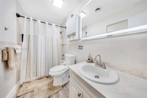 Casa en venta en Miramar, Florida, 3 dormitorios, 141.58 m2 № 2030229 - foto 8