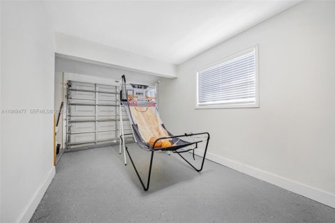 House in Miramar, Florida 3 bedrooms, 141.58 sq.m. № 2030229 - photo 26