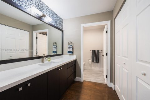 Снять в аренду виллу или дом в Дейви, Флорида 3 спальни, 119.01м2, № 2066412 - фото 9