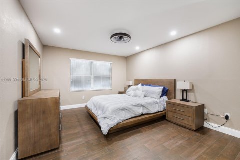 Снять в аренду виллу или дом в Дейви, Флорида 3 спальни, 119.01м2, № 2066412 - фото 8