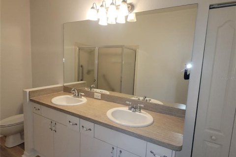 Touwnhouse à louer à New Port Richey, Floride: 3 chambres, 171.87 m2 № 1843590 - photo 13