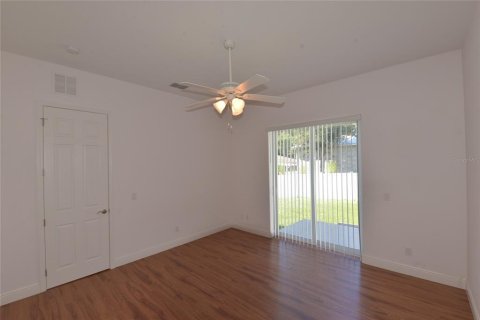 House in Dunedin, Florida 3 bedrooms, 141.21 sq.m. № 1902726 - photo 6