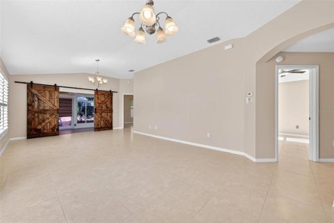 Casa en venta en The Villages, Florida, 2 dormitorios, 111.11 m2 № 1777073 - foto 18
