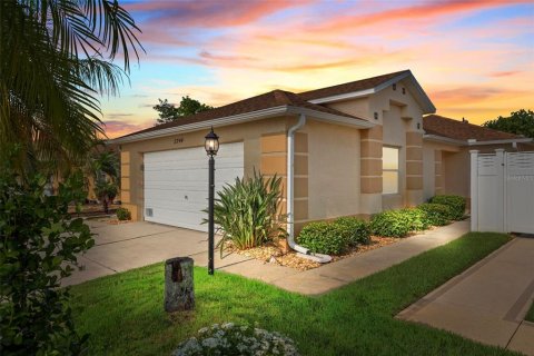 Casa en venta en The Villages, Florida, 2 dormitorios, 111.11 m2 № 1777073 - foto 1