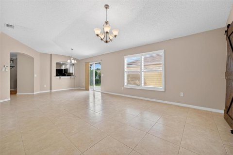 Casa en venta en The Villages, Florida, 2 dormitorios, 111.11 m2 № 1777073 - foto 16