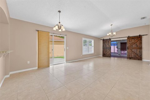 Casa en venta en The Villages, Florida, 2 dormitorios, 111.11 m2 № 1777073 - foto 17