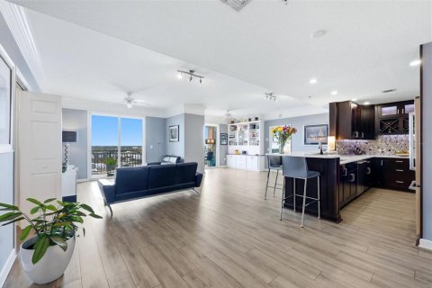 Copropriété à vendre à Sarasota, Floride: 2 chambres, 130.06 m2 № 2395638 - photo 13