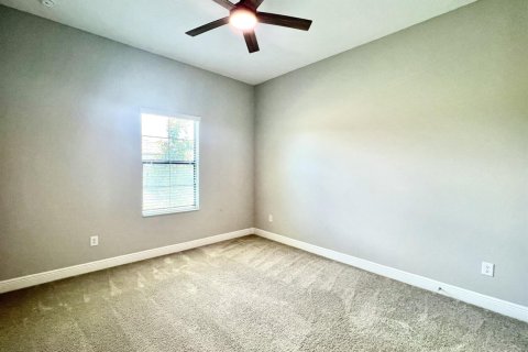 Villa ou maison à louer à Riverview, Floride: 5 chambres, 427.54 m2 № 2366259 - photo 12