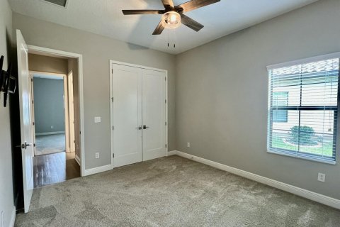 Villa ou maison à louer à Riverview, Floride: 5 chambres, 427.54 m2 № 2366259 - photo 9