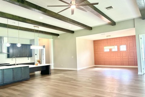 Villa ou maison à louer à Riverview, Floride: 5 chambres, 427.54 m2 № 2366259 - photo 17