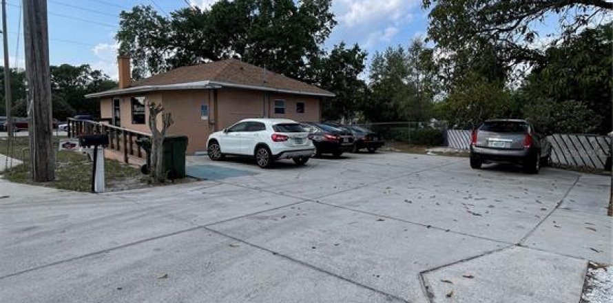 Propiedad comercial en Winter Haven, Florida 148.64 m2 № 1598559