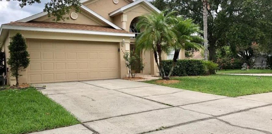 Villa ou maison à Oviedo, Floride 4 chambres, 190.64 m2 № 1851663