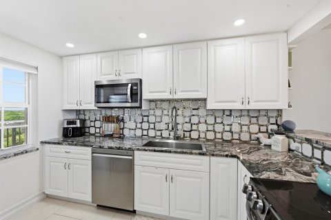 Copropriété à vendre à Pompano Beach, Floride: 3 chambres, 129.13 m2 № 2147367 - photo 20