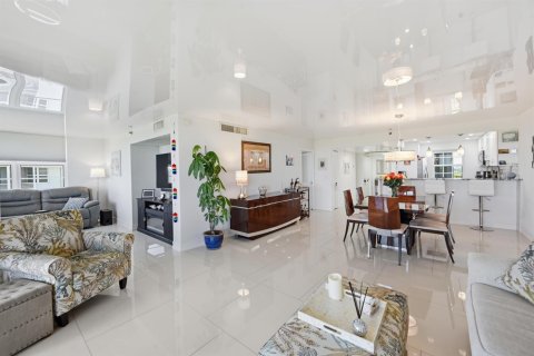 Copropriété à vendre à Pompano Beach, Floride: 3 chambres, 129.13 m2 № 2147367 - photo 26
