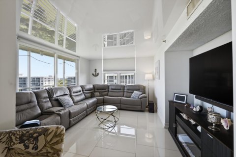 Copropriété à vendre à Pompano Beach, Floride: 3 chambres, 129.13 m2 № 2147367 - photo 2