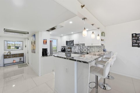 Copropriété à vendre à Pompano Beach, Floride: 3 chambres, 129.13 m2 № 2147367 - photo 18