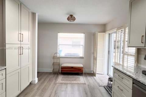 Villa ou maison à vendre à Boynton Beach, Floride: 4 chambres, 191.19 m2 № 2064640 - photo 4