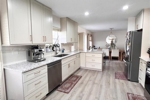 Villa ou maison à vendre à Boynton Beach, Floride: 4 chambres, 191.19 m2 № 2064640 - photo 6