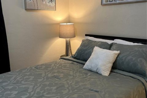 Casa en alquiler en Tampa, Florida, 3 dormitorios, 104.24 m2 № 1690708 - foto 11