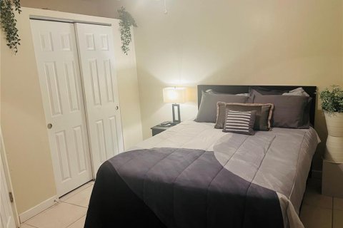 Casa en alquiler en Tampa, Florida, 3 dormitorios, 104.24 m2 № 1690708 - foto 17