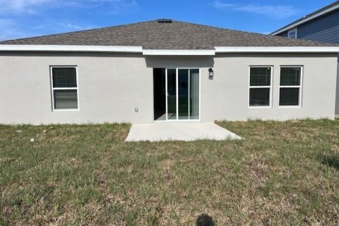 Villa ou maison à louer à Winter Haven, Floride: 3 chambres, 139.35 m2 № 1225688 - photo 1