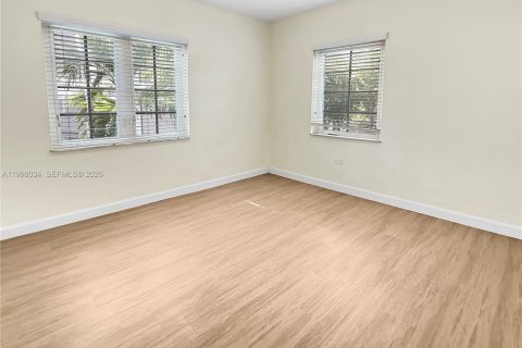 Купить коммерческую недвижимость в Корал-Гейблс, Флорида 334.45м2, № 2063433 - фото 23