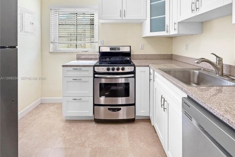 Купить коммерческую недвижимость в Корал-Гейблс, Флорида 334.45м2, № 2063433 - фото 14