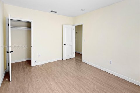 Купить коммерческую недвижимость в Корал-Гейблс, Флорида 334.45м2, № 2063433 - фото 19