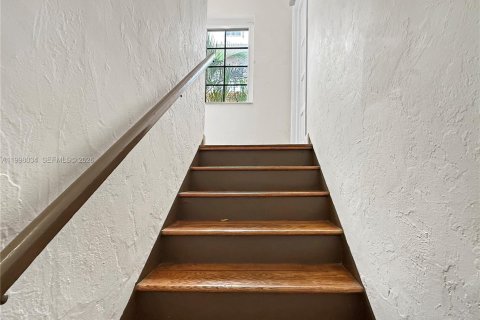 Купить коммерческую недвижимость в Корал-Гейблс, Флорида 334.45м2, № 2063433 - фото 25