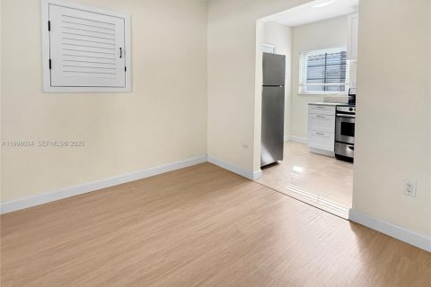 Купить коммерческую недвижимость в Корал-Гейблс, Флорида 334.45м2, № 2063433 - фото 12