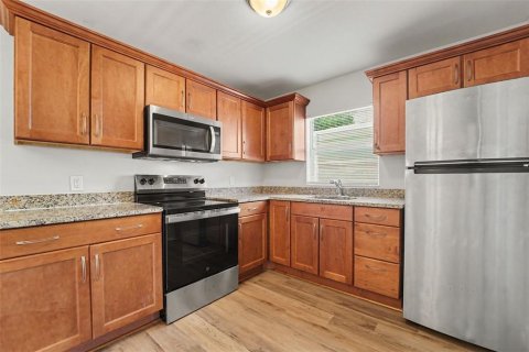 Купить виллу или дом в Тампа, Флорида 6 комнат, 103.12м2, № 2222574 - фото 9