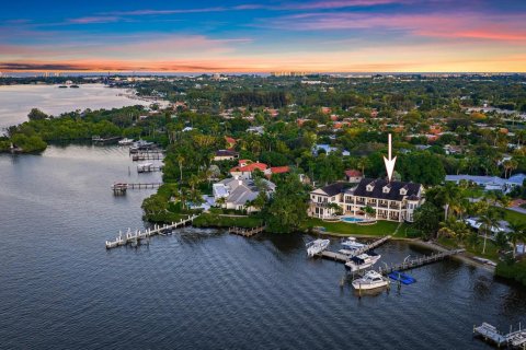 Купить виллу или дом в Юпитер, Флорида 10 комнат, 734.21м2, № 2083371 - фото 13