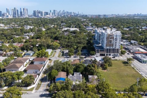 Commercial property in Miami, Florida № 1962570 - photo 28