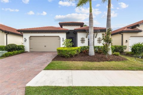 House in Nokomis, Florida 4 bedrooms, 225.85 sq.m. № 2199331 - photo 2